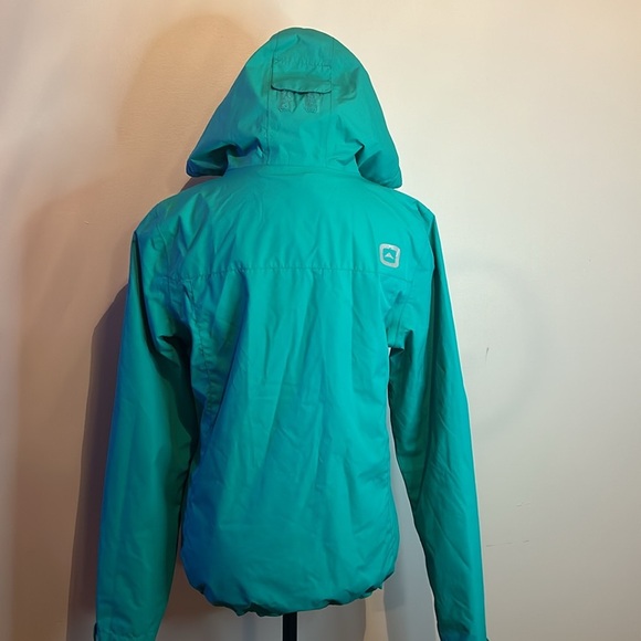 Outbound Green Raincoat with Hood and Water-Resistant Finish - Picture 11 of 17